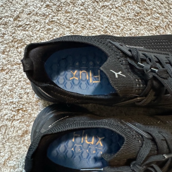 Black Performance Sneakers for Men and Women - Picture 7 of 9